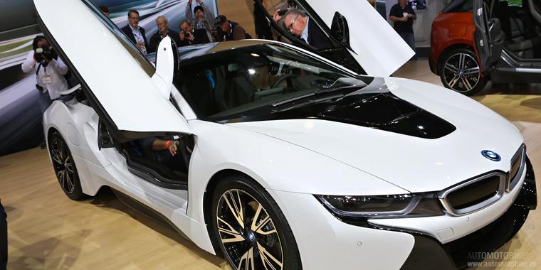 Презентация гибридного BMW i8 2015