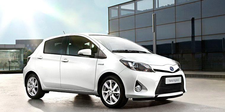 Foto Toyota Yaris Hybrid