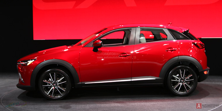 Новый дерзкий и яркий дизайн обновленной Mazda CX-3 NYAS 2015