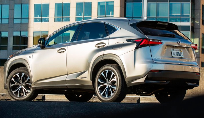 Кроссовер Lexus NX 2015