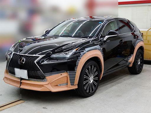 Японское тюнинг-ателье Wald International подготовило свой вариант Lexus NX