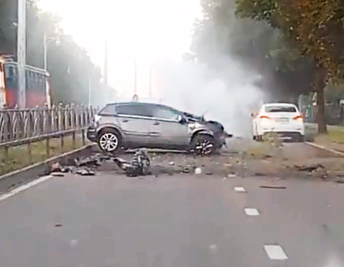 В Краснодаре Opel Astra сгорел после аварии с Honda Civic ул. Московской (фото, видео)