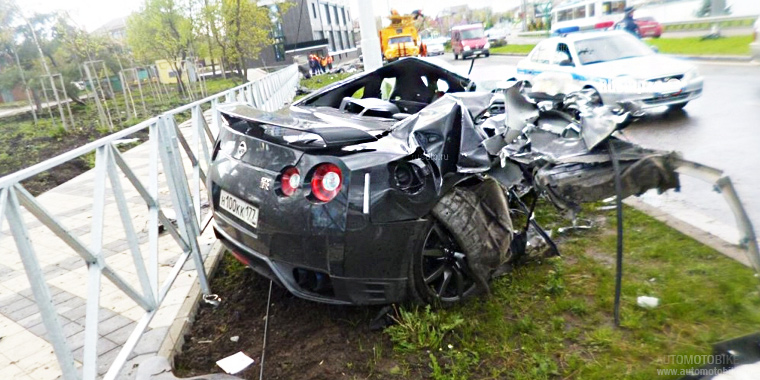 Видео аварии Андрея Ещенко, который разогнал свой спорткар Nissan GT-R 