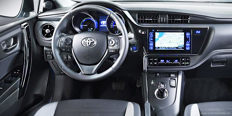 Фотография салона Toyota Auris 2015