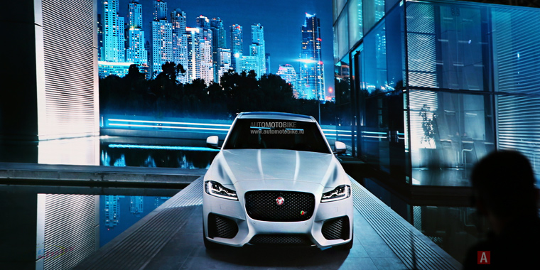 Второе поколение Jaguar XF