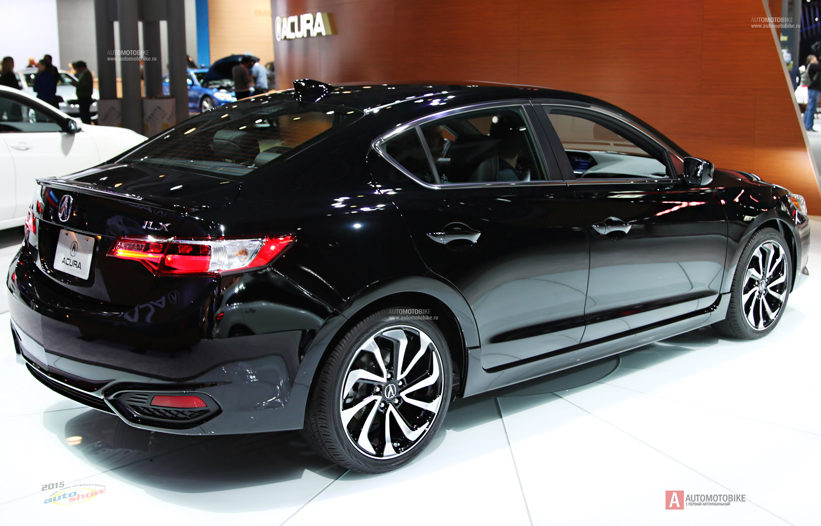 Обзор нового Acura ILX 2016 на автосалоне в Нью-Йорке 2015