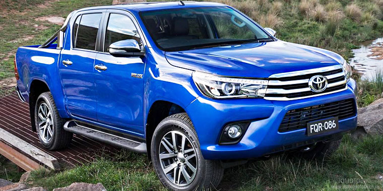 2016 Toyota Hilux фотографии передней части