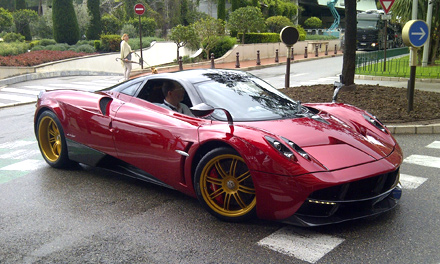 Pagani Huayra 