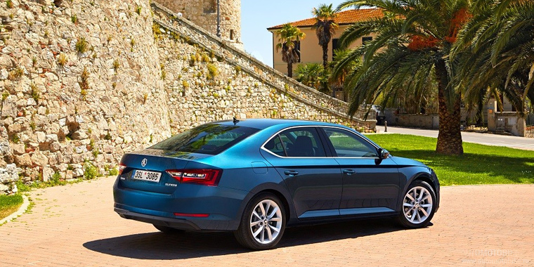 Skoda Superb 2016