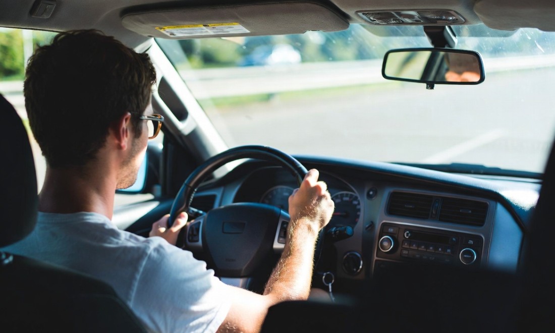 Новый медосмотр 2026, водителям старше 65 лет грозит риск лишения прав